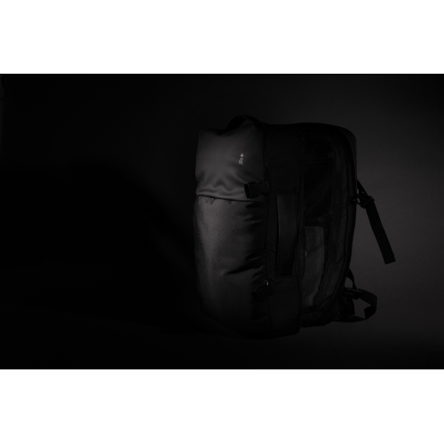 Рюкзак для путешествий Swiss Peak из rPET AWARE™ с регулируемым объемом, 15.6"