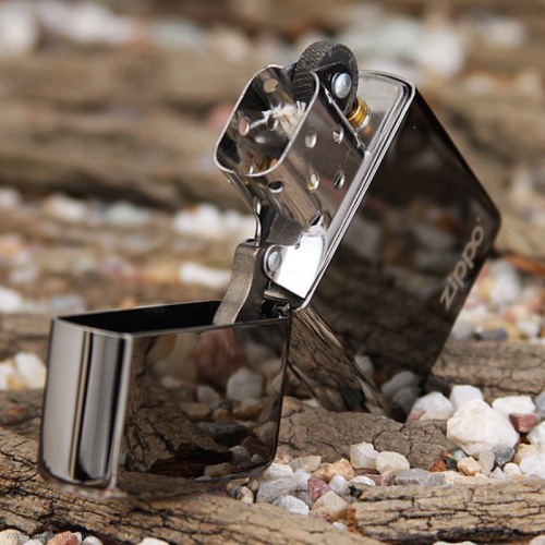 Зажигалка Zippo №150ZL* с покрытием Black Ice, латунь/сталь, чёрная с фирменным логотипом