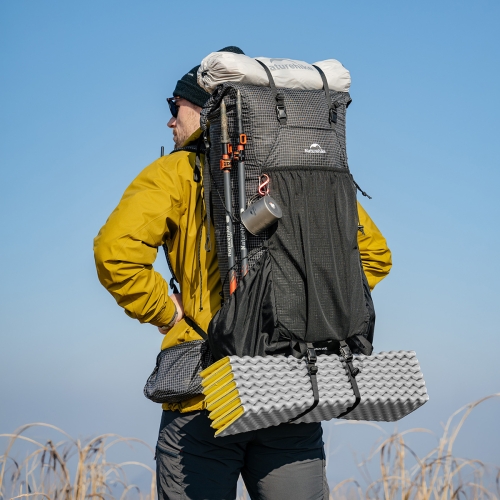 Походный рюкзак Naturehike серии Rock 2.0-upgrade 60л, белый (CNK2550XB018)