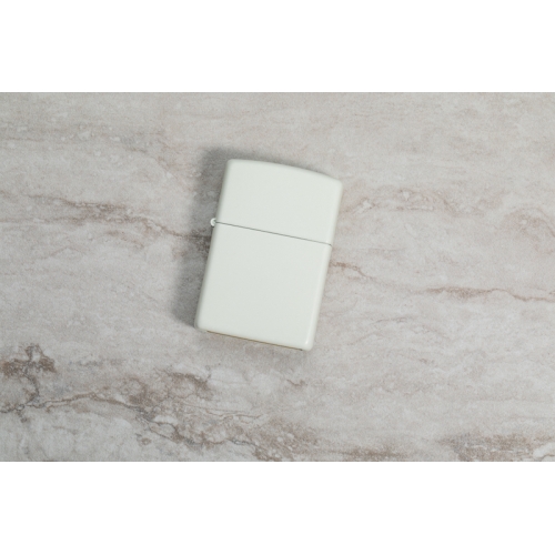 Зажигалка Zippo Classic с покрытием Glow In The Dark, латунь/сталь, белая, матовая, 38x13x57 мм