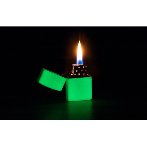 Зажигалка Zippo Classic с покрытием Glow In The Dark, латунь/сталь, белая, матовая, 38x13x57 мм