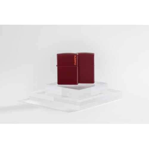 Зажигалка Zippo Classic с покрытием Merlot, латунь/сталь, бордовая, глянцевая, 38x13x57 мм