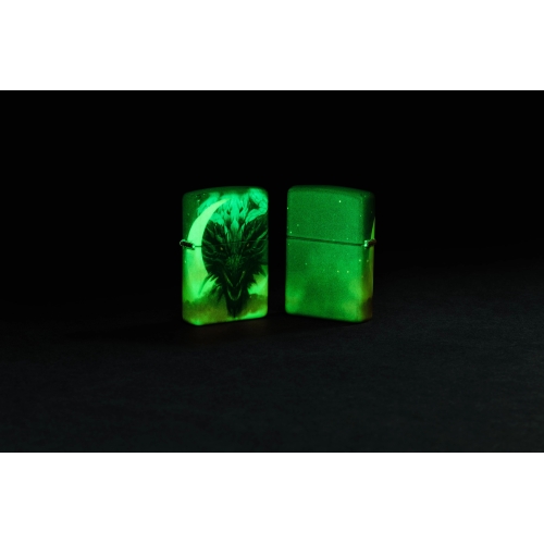 Зажигалка Zippo Dragon Design с покрытием Glow In The Dark Green, латунь/сталь, черная, 38x13x57 мм