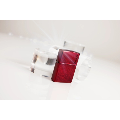 Зажигалка ZIPPO Logo с покрытием Candy Apple Red, латунь/сталь, красная, глянцевая, 38x13x57 мм, шт
