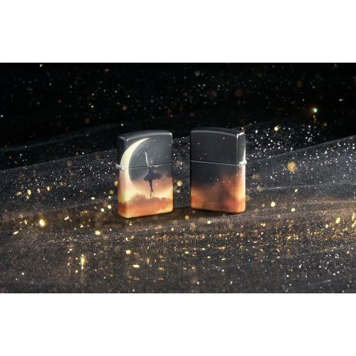 Зажигалка Zippo Mythological с покрытием Glow In The Dark Green, латунь/сталь, черная, 38x13x57 мм