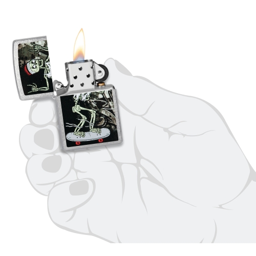 Зажигалка Zippo Skateboard Design с покрытием Street Chrome, латунь/сталь, серебристая, 38x13x57 мм
