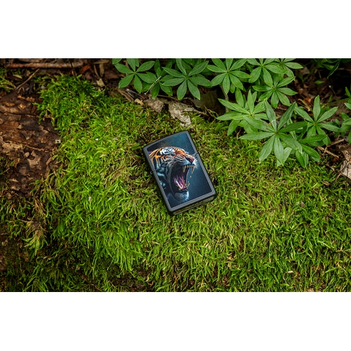 Зажигалка ZIPPO Tiger Roar Design с покрытием Black Matte, латунь/сталь, черная, 38x13x57 мм, шт