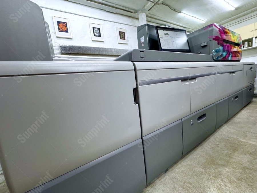 Ricoh Pro C9500 в цеху Sunprint®: электрофотографическая печать CMYK, лист до 330×487 мм